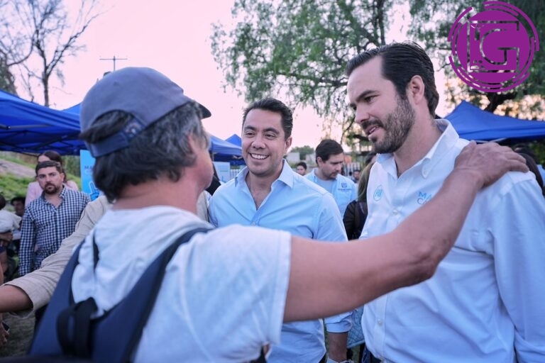 Asiste Felifer Macías al primer informe legislativo del diputado local Mauricio Cárdenas