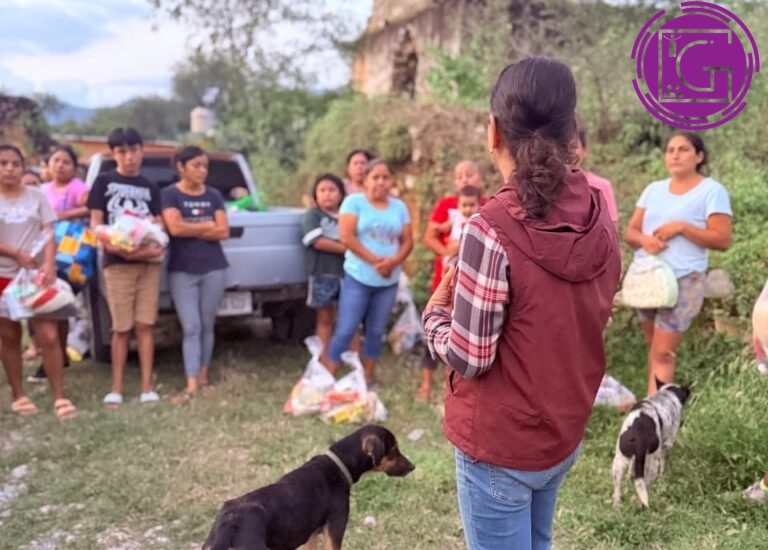 Atiende Blanca Benítez llamado ciudadano en la comunidad de El Rayo, Jalpan de Serra