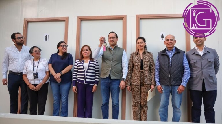 Inaugura Chepe obra para el Corredor de las Mujeres en CAM Corregidora