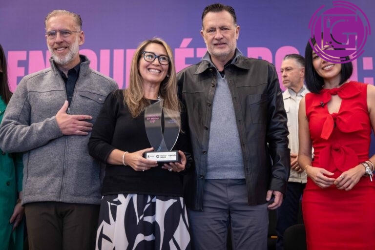 Encabeza Mauricio Kuri entrega del Distintivo Sin Brecha 2025 en SJR