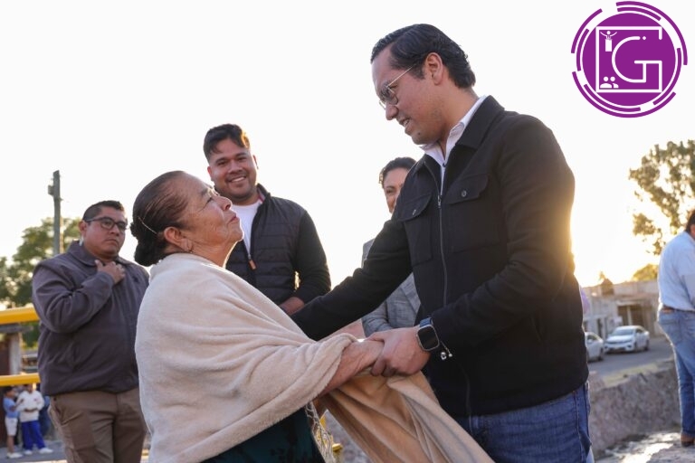 Entrega Chepe Guerrero rehabilitación de 11 calles en Los Olvera