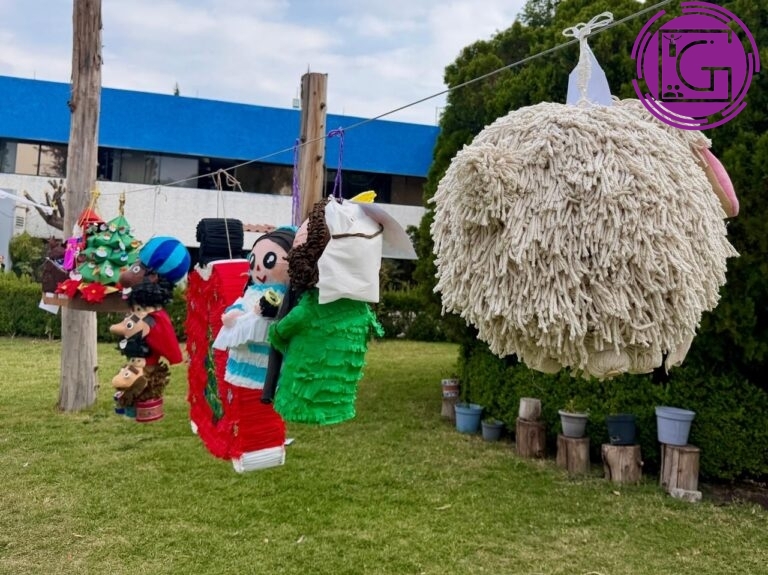 Realiza USEBEQ tradicional Concurso de Piñatas Navideñas