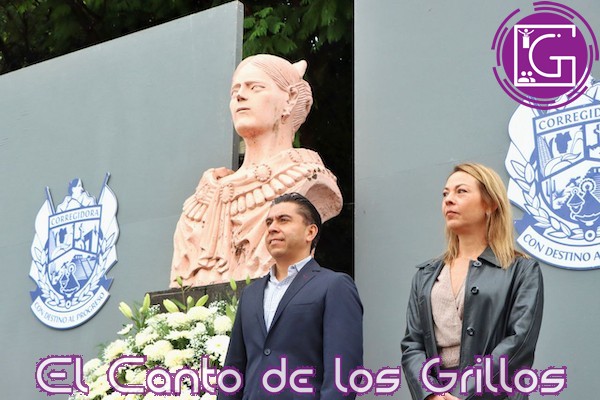 #Corregidora | Realizan Guardia de Honor en monumento a Josefa Ortiz de Domínguez
