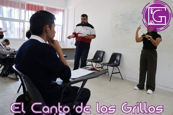 Ofrece Coparmex mil 900 becas para que jóvenes continúen sus estudios