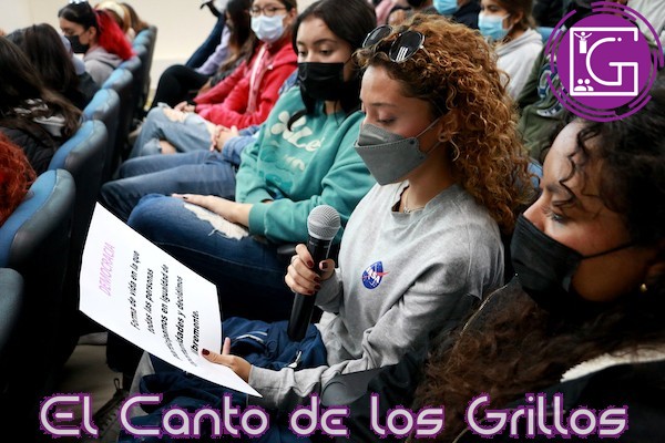 Estudiantes UTC dialogan sobre #democracia con el IEEQ