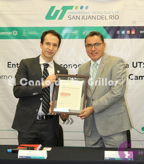 Recibe @UTSJR1 #reconocimiento del Centro Evaluador Cambridge