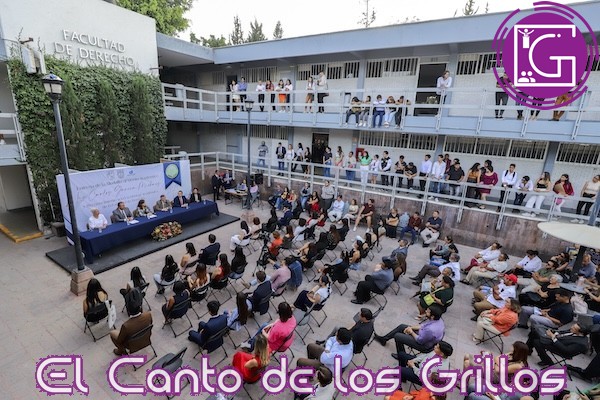 Entrega Derecho UAQ Medalla al Mérito Académico