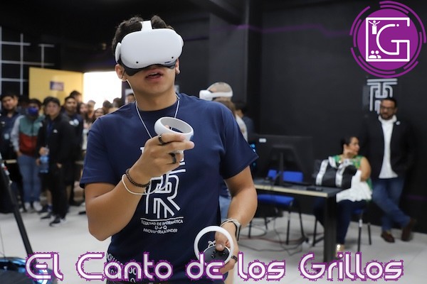 Potencian estudiantes de Informática UAQ su formación con Laboratorio de Realidad Virtual y Tecnología Inmersiva