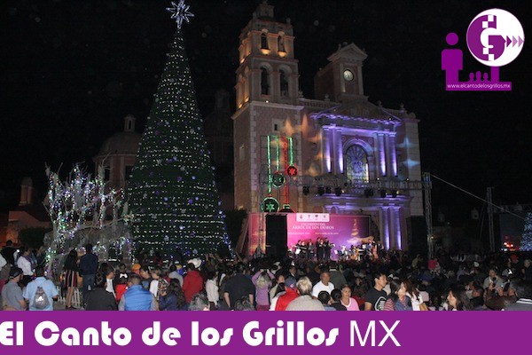 Encienden el “Árbol de los deseos” en #Tequisquiapan