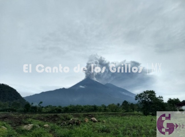 Ofrece @EPN a presidente de Guatemala apoyo por erupción de volcán