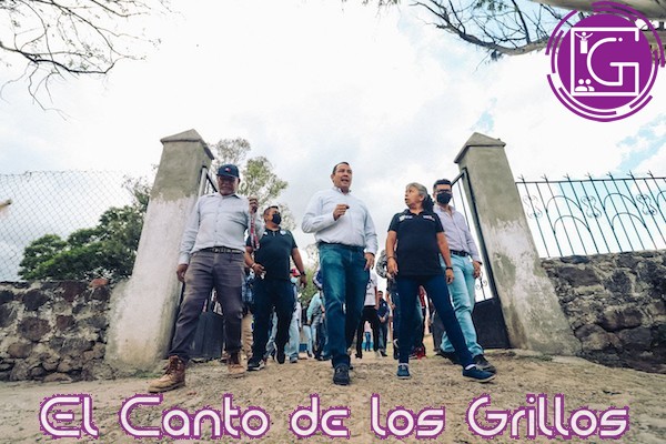 Escucha Cabrera a habitantes de Santa Lucía y Santa Bárbara La Cueva