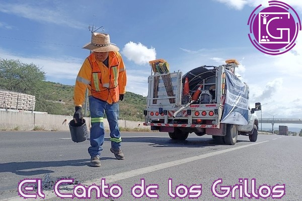 Realizan mantenimiento de carretera federal 120 #SJR-Xilitla