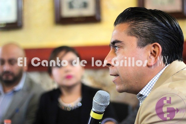 Toda la información que requieran para la toma de decisiones: @RobertSosaP a regidores de #Corregidora