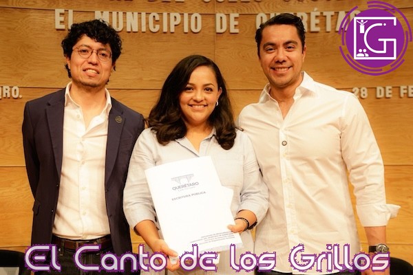 Entrega Felifer Macías 172 escrituras públicas a familias queretanas