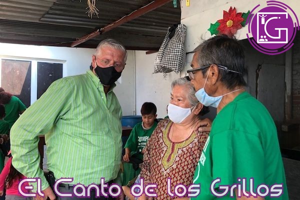 Jaime García Alcocer recorre las calles de San José el Alto; se compromete a atender las necesidades de la gente en su administración