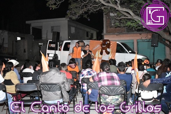 Proyecta Gaspar Trueba con artesanos de Nogales comercializar sus productos