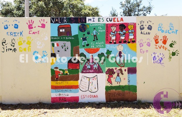 Promueven estudiantes valores democráticos en 68 murales