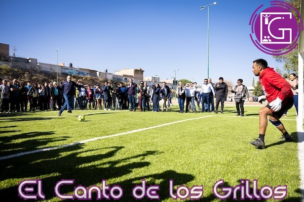 Entrega Kuri cancha de futbol 7 en Unidad Deportiva Maquío en #SJR