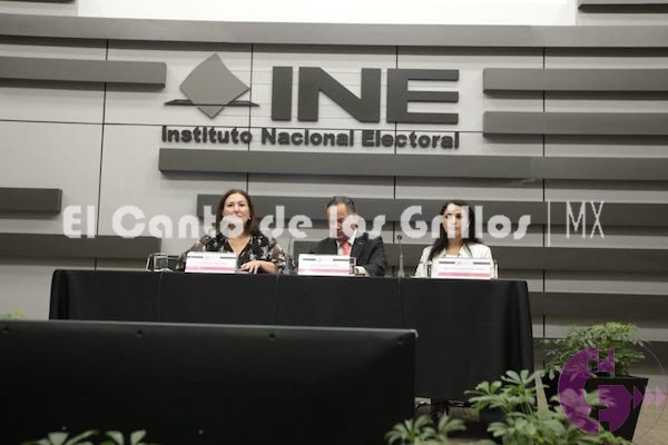 Participa @IEEQcomunica con AMCEE en foro ‘La democracia se construye desde lo local’