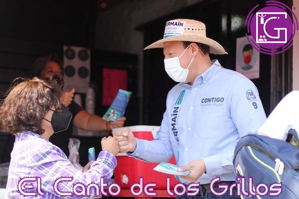 Germaín Garfias recorre comercios del Noveno Distrito