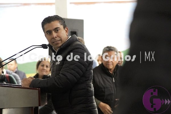 Educación, la mejor apuesta: @RobertSosaP