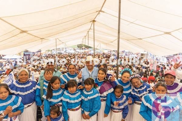 Más de 5 mil escucharon las propuestas de Rosendo Anaya en Santiago Mexquititlán