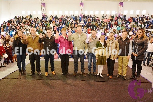 Benefician con lentes a mil estudiantes de nivel básico en #Tequisquiapan