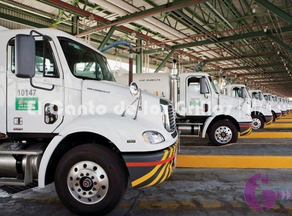 Surte @Pemex 800 mil barriles de #gasolina para atender demanda