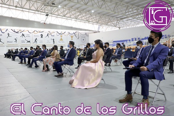 Egresa FIF de la UAQ a 61 informáticos