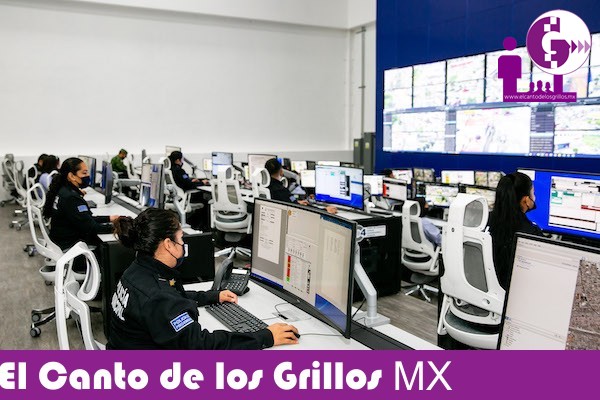 Inaugura @PanchDominguez C4 del municipio de #Querétaro