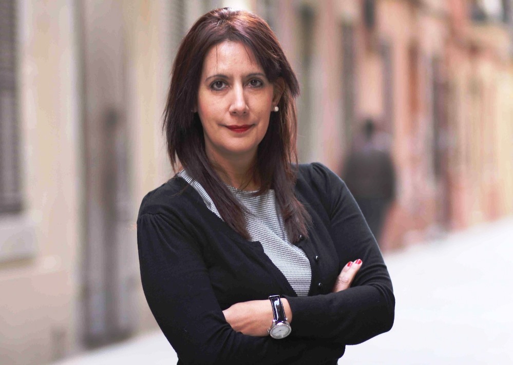 Con "Todo esto te daré", gana Dolores Redondo Premio Planeta de Novela