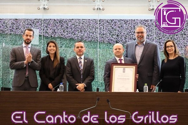 Entrega Javier Rascado a Legislatura Informe de Actividades de la DDHQ