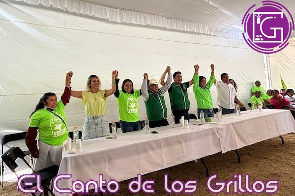 Postula Astudillo a Gina Guzmán como aspirante única al Distrito IX local