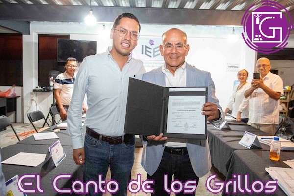 Recibe Toño Zapata constancia de mayoría como diputado electo del Distrito local VIII