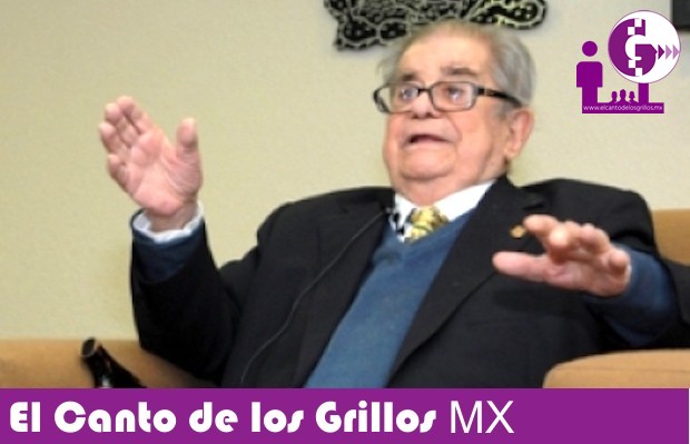 Entregan Medalla Nezahualcóyotl a Miguel León Portilla