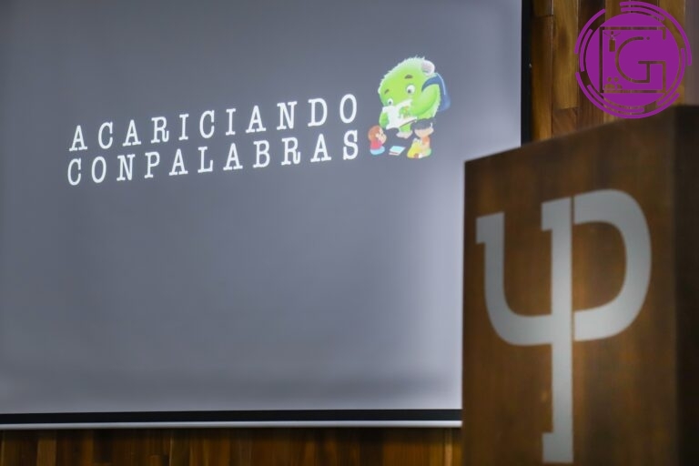 Conmemora UAQ 15 años de BIUAQ con presentación del filme “Acariciando con palabras”
