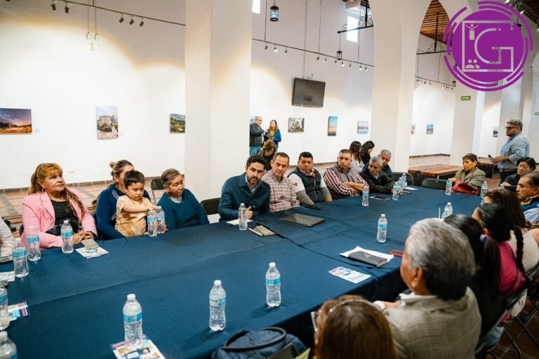 Agustín Dorantes escucha y respalda a tianguistas, locatarios y delegados de SJR