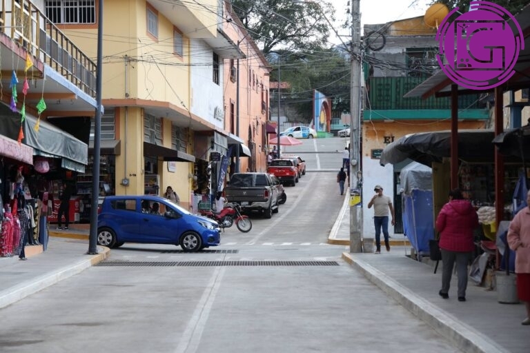 Entregan obra integral de pavimentación e infraestructura hidráulica en Jalpan