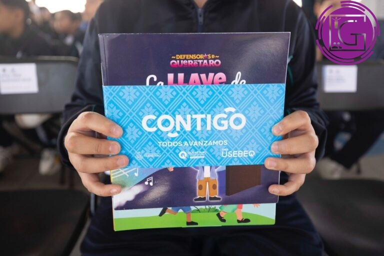 Entregan libros “Defensores de Querétaro” a primarias del estado