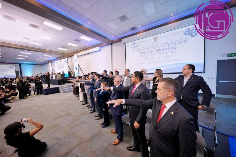 Atestigua Kuri toma de compromiso del Consejo Directivo de Coparmex Querétaro