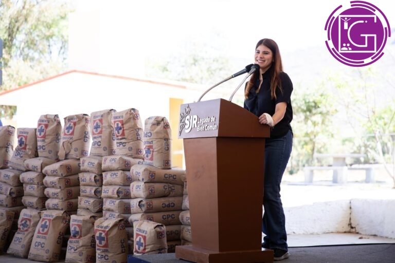 Entrega DIF Municipal apoyos a primaria en Estancia de Bordos