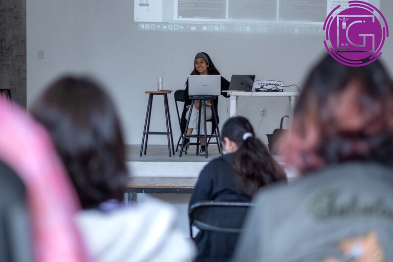 Capacita UAQ en diseño de proyectos a través de taller especializado