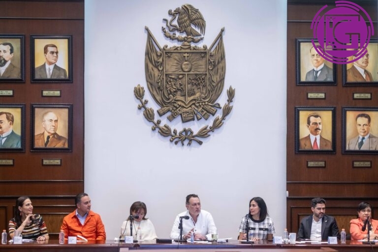 Firma Kuri compromiso con trabajadores en reunión con la FSTSE