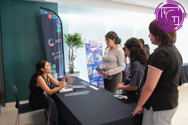 Brinda Corregidora más de 23 mil servicios a jóvenes durante la actual administración