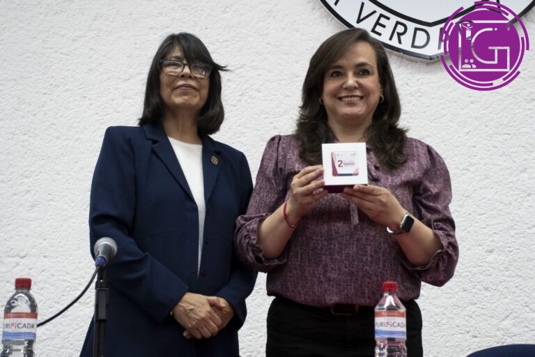 Presenta María de la Luz Pérez Rea 2º informe al frente de Ingeniería UAQ
