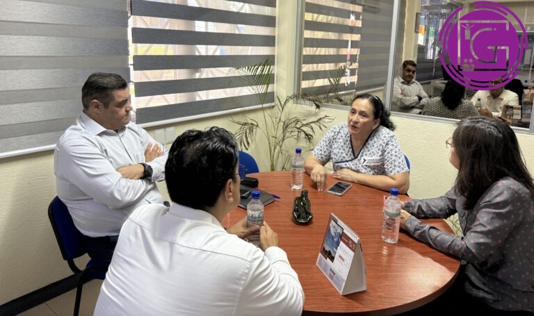 Fortalecen UAQ y químicos clínicos coordinación rumbo a Expoquim 2027