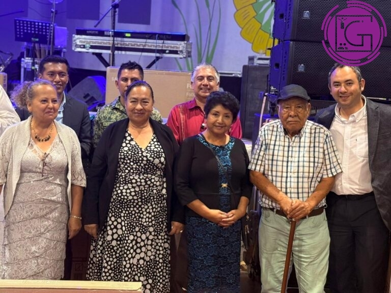 Reconocen a docentes de Tolimán en celebración del Día del Maestro
