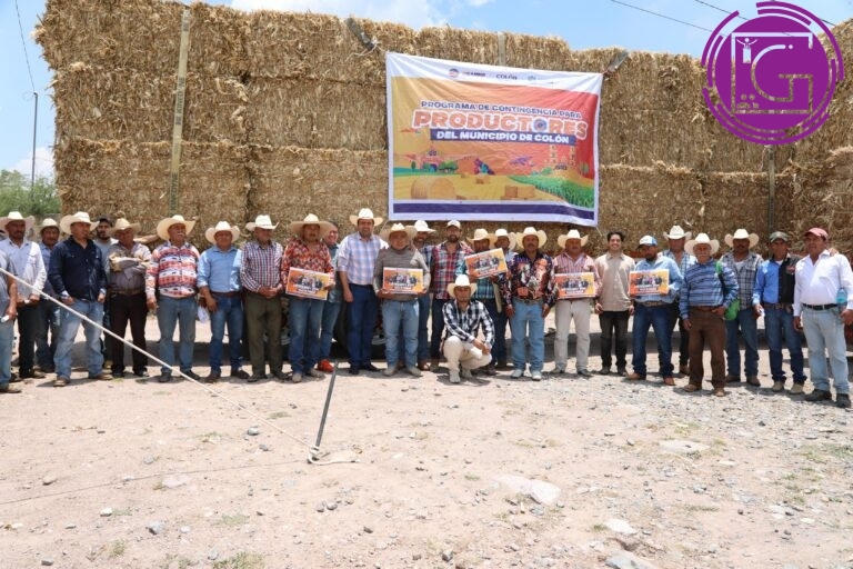 Entrega Gaspar Trueba apoyo alimentario a productores de El Zamorano