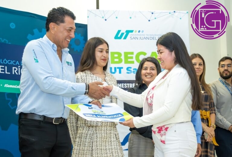 Entrega UT San Juan 220 becas para fortalecer la permanencia estudiantil