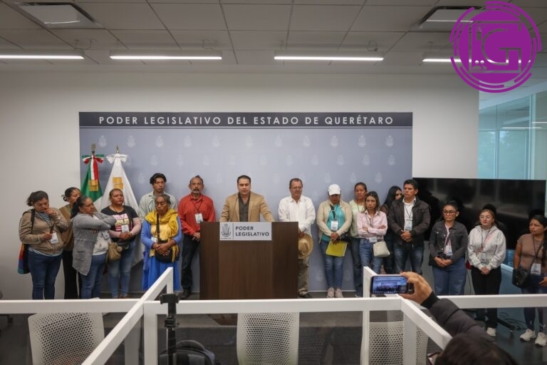 Habitantes de El Marqués denuncian falta de agua potable; diputados ofrecen acompañamiento